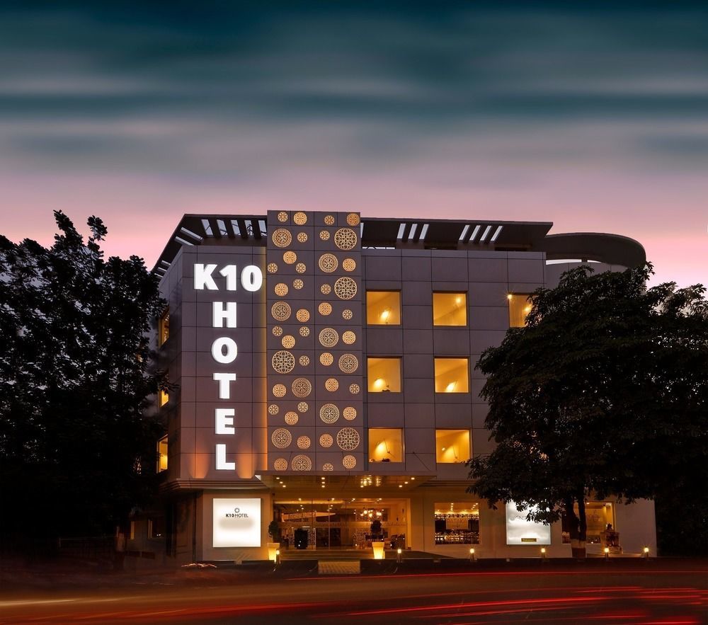 K10 Hotel Вадодара Экстерьер фото